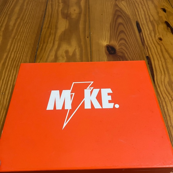 Retro Jordan 1 G8RD Orange Peel - Picture 4 of 5